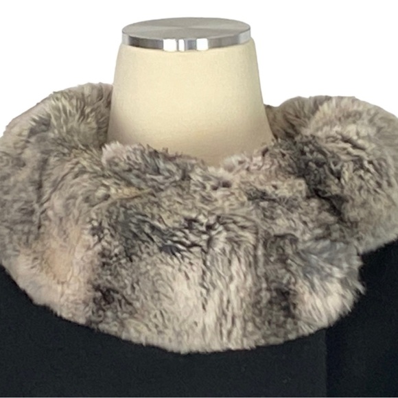 J. Hilary black cape - Picture 4 of 16